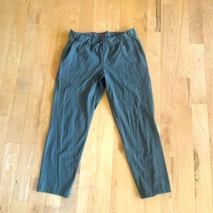 lululemon athletica On The Fly Pant Sage Green